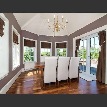 Woodfield House Holiday home Ballinasloe