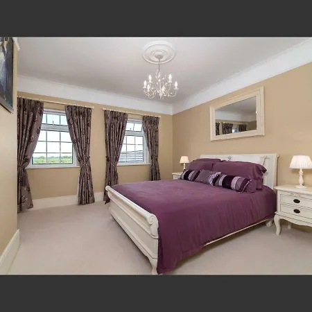 Holiday home Woodfield House Ballinasloe