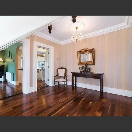Woodfield House *
