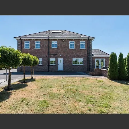 Woodfield House Holiday home *