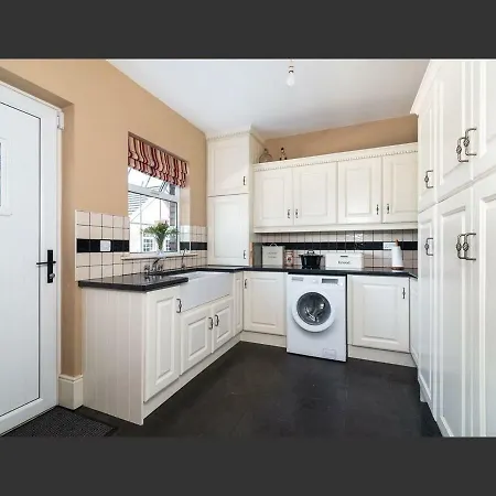 Woodfield House *