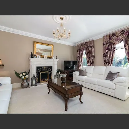 Woodfield House Holiday home Ballinasloe